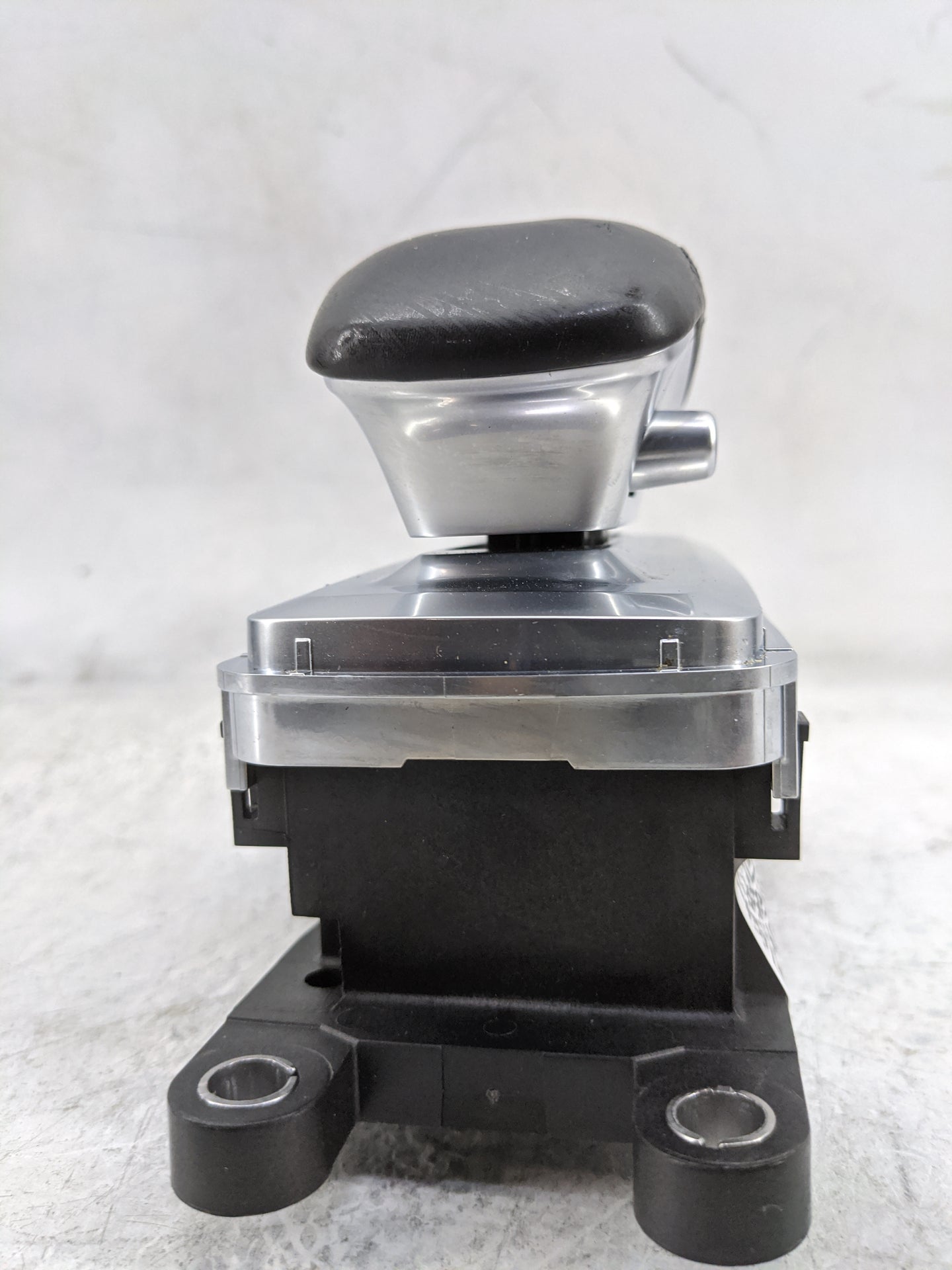 2023 Infiniti Qx50 Floor Console Assembly Shifter Black - Oemusedautoparts1.com