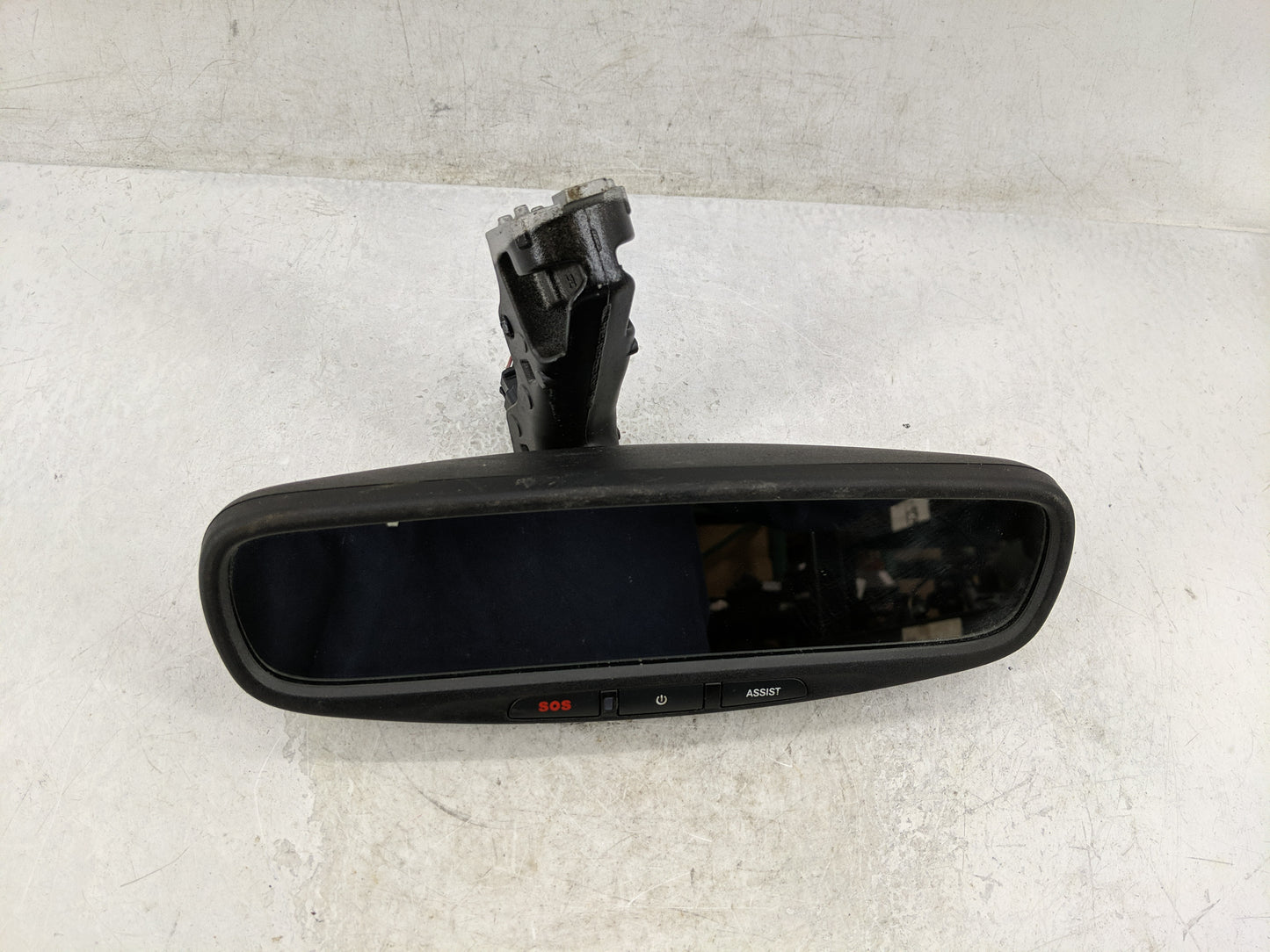 2019-2022 Jeep Cherokee Interior Rear View Mirror Replacement OEM P/N:905-5348 65333750AA Fits Fits 2019 2020 2021 2022 OEM 
