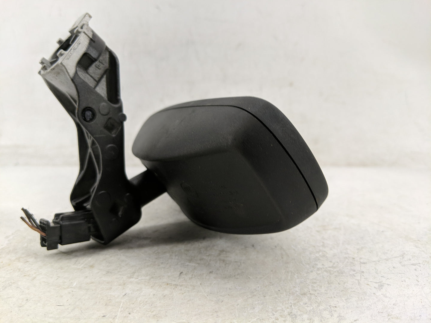 2019-2022 Jeep Cherokee Interior Rear View Mirror Replacement OEM P/N:905-5348 65333750AA Fits Fits 2019 2020 2021 2022 OEM 