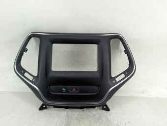 compare product 2023 Jeep Cherokee Information Radio Display Screen Bezel Vents