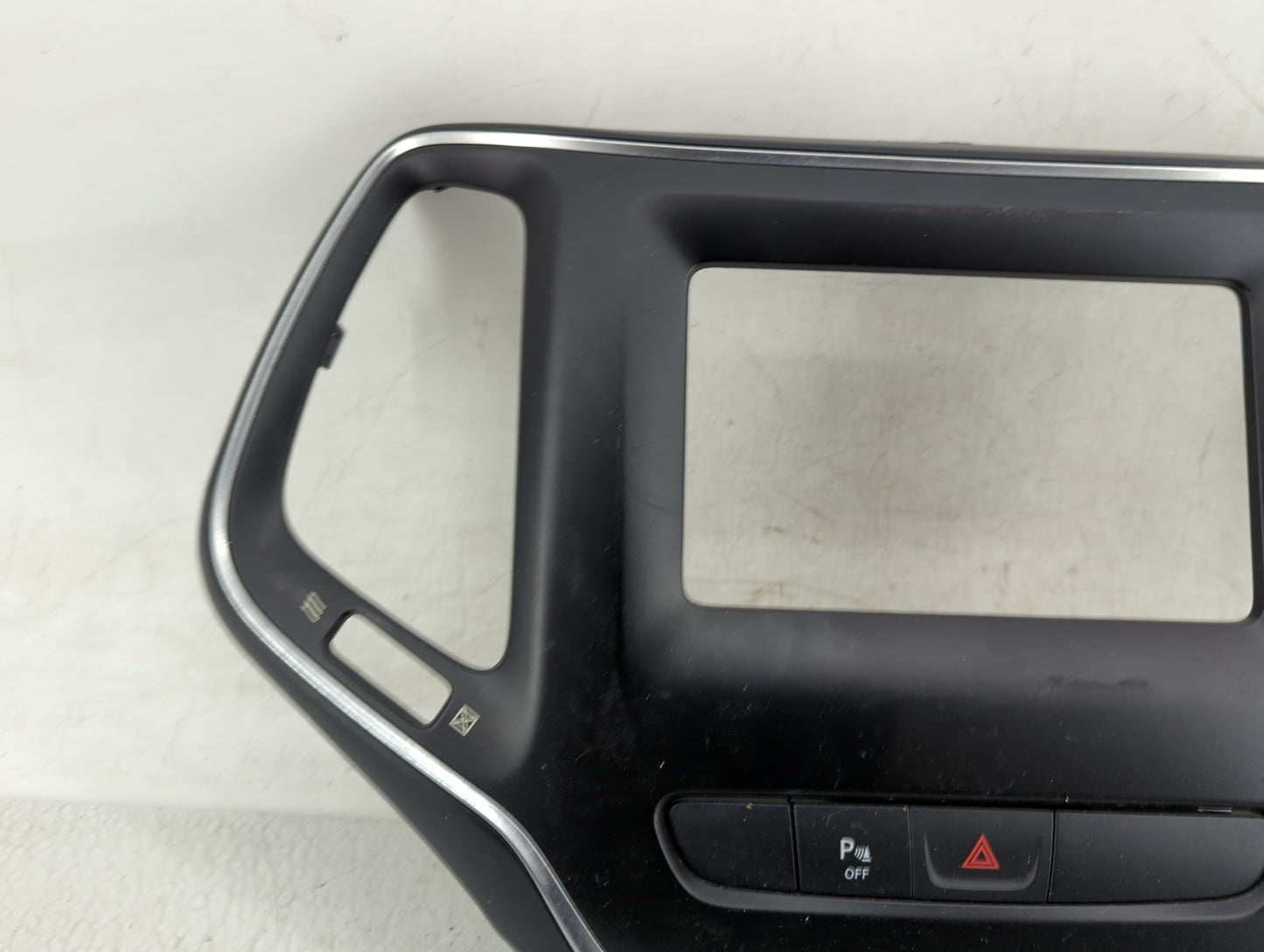 2023 Jeep Cherokee Information Radio Display Screen Bezel Vents - Oemusedautoparts1.com