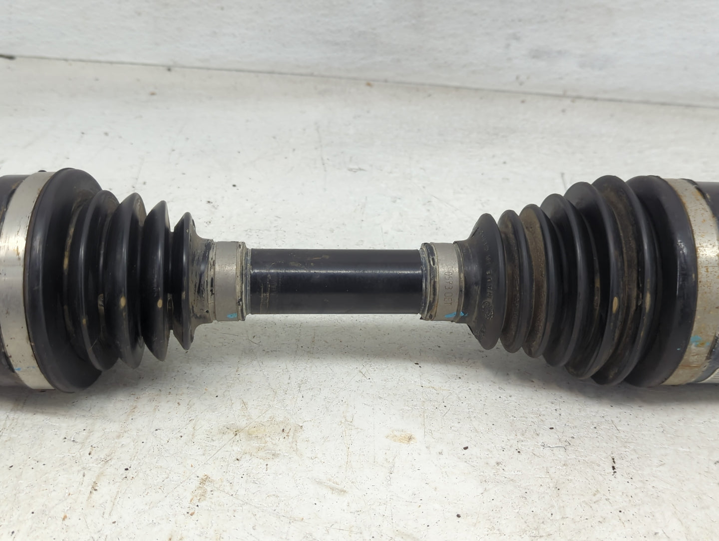 2019-2022 Jeep Cherokee Axle Shaft Rear Passenger Cv C/v - Oemusedautoparts1.com