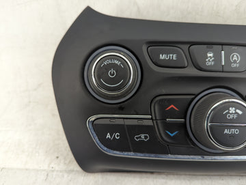 2019-2022 Jeep Cherokee Climate Control Module Temperature AC/Heater Replacement P/N:68285942AD Fits Fits 2019 2020 2021 2022 OEM Used Auto Parts