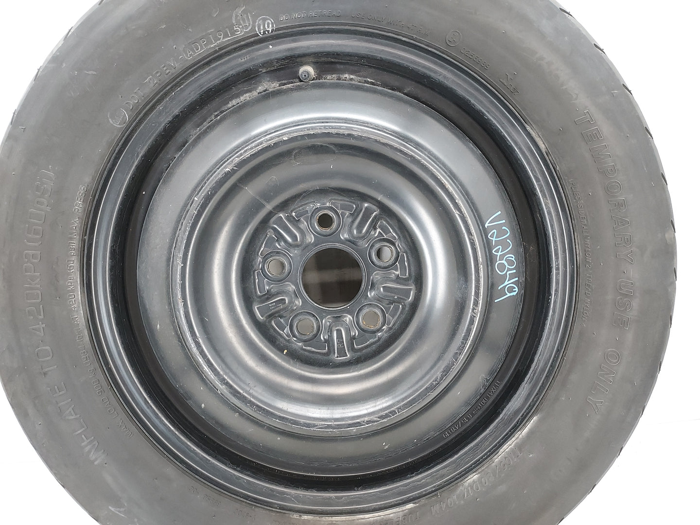 2014-2022 Jeep Cherokee Spare Donut Tire Wheel Rim Oem 1420768 - Oemusedautoparts1.com