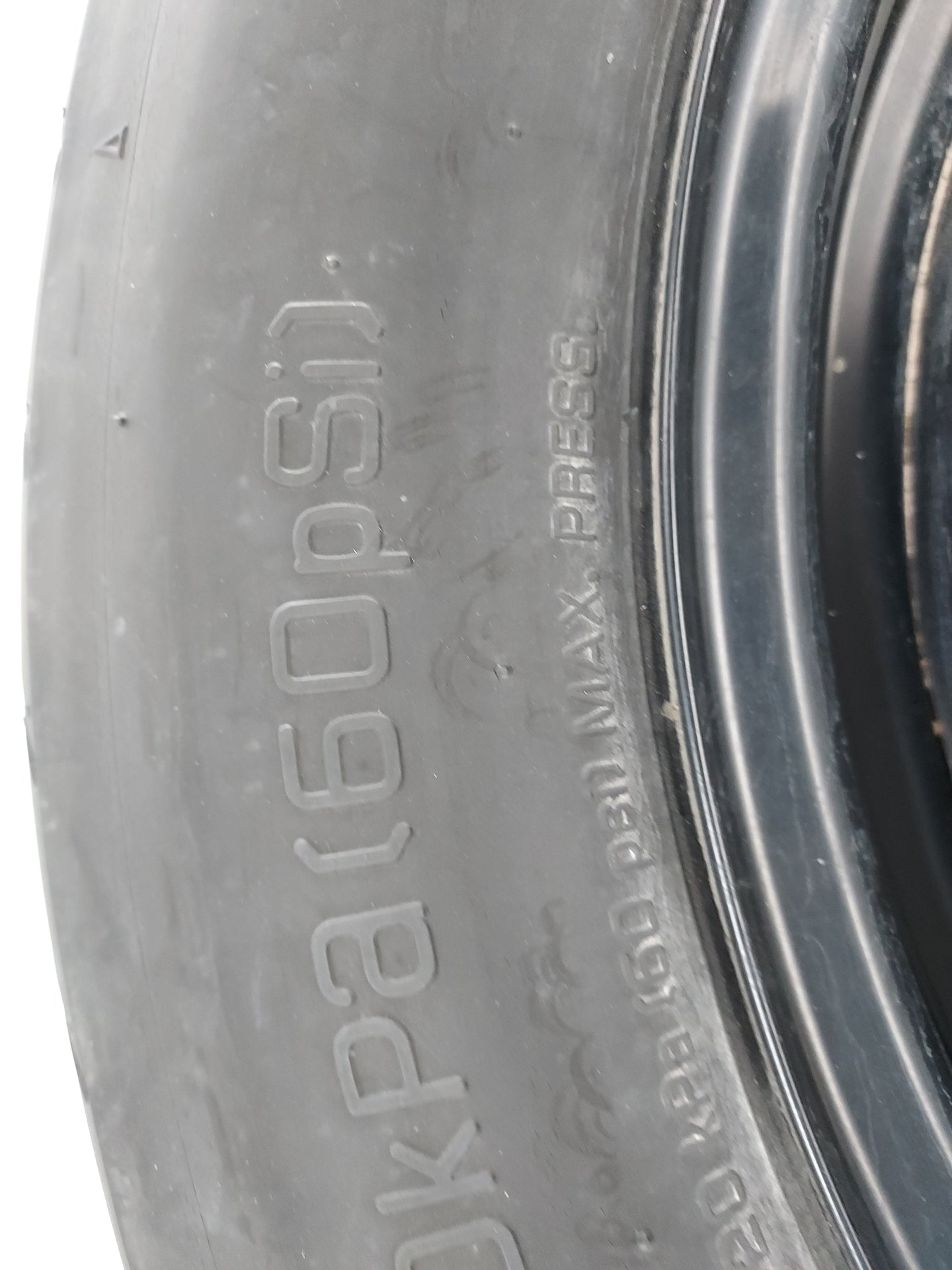 2014-2022 Jeep Cherokee Spare Donut Tire Wheel Rim Oem 1420768 - Oemusedautoparts1.com