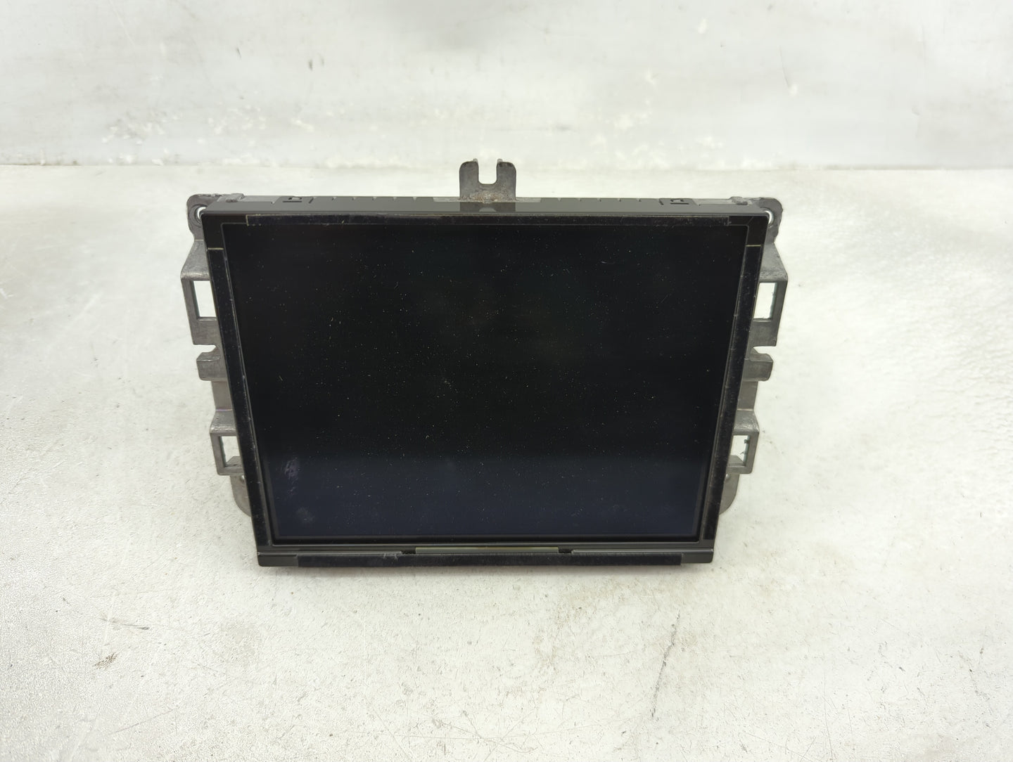 2021-2022 Jeep Cherokee Radio AM FM Cd Player Receiver Replacement P/N:68615139AB Fits Fits 2021 2022 OEM Used Auto Parts - 