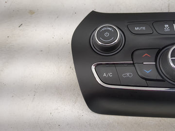 2019-2022 Jeep Cherokee Climate Control Module Temperature AC/Heater Replacement P/N:68285942AF Fits Fits 2019 2020 2021 2022 OEM Used Auto Parts