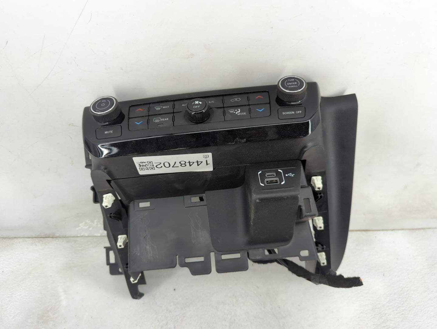 2023 Jeep Compass Climate Control Module Temperature AC/Heater Replacement P/N:P7JB162XCAA Fits OEM Used Auto Parts - Oemuse