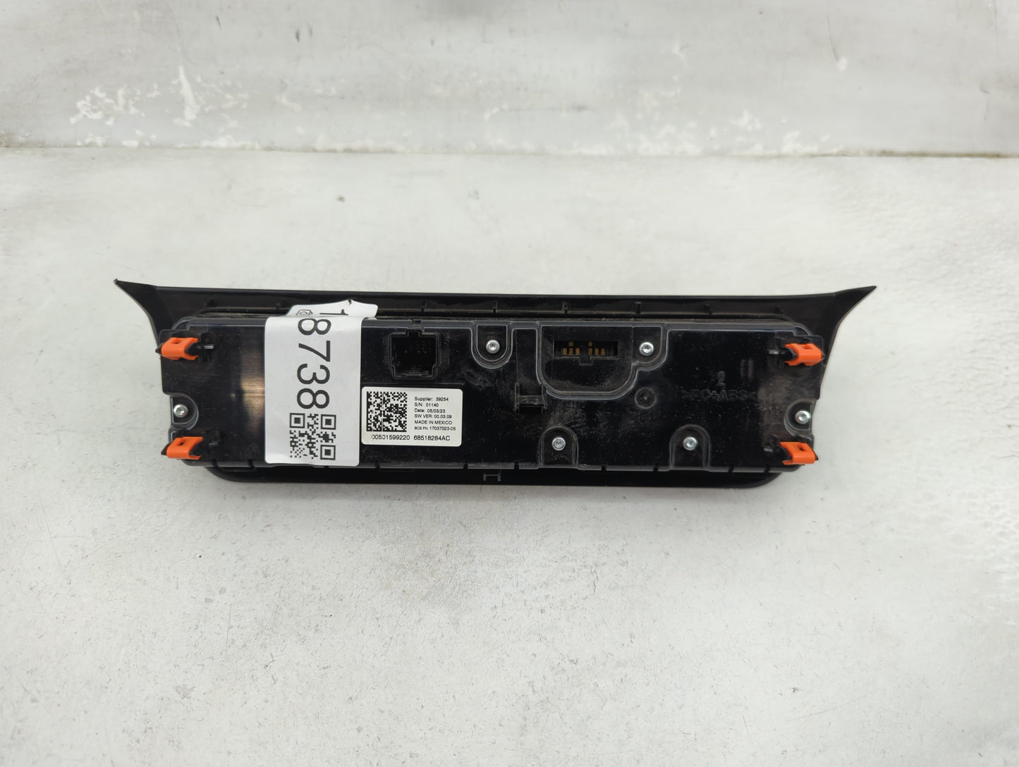 2023 Jeep Compass Climate Control Module Temperature AC/Heater Replacement P/N:68518284AC 17037023-05 Fits OEM Used Auto Par