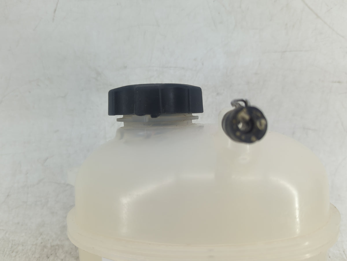 2023 Jeep Compass Radiator Coolant Overflow Expansion Tank Bottle - Oemusedautoparts1.com