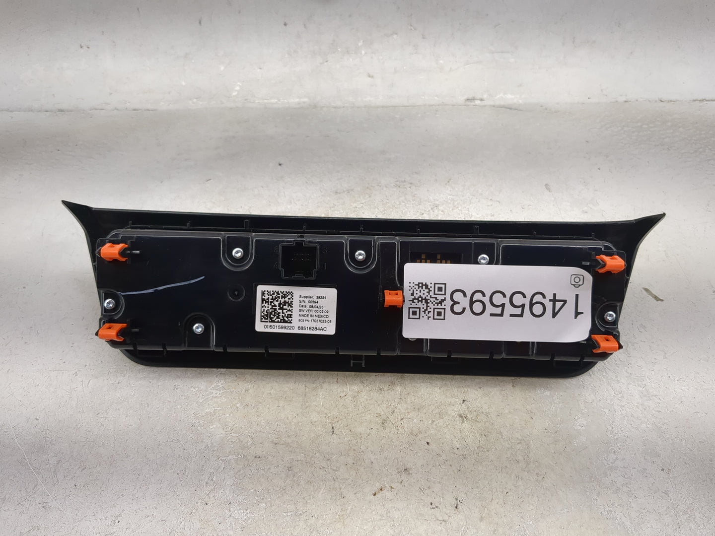 2023 Jeep Compass Climate Control Module Temperature AC/Heater Replacement P/N:68518284AC 17037023-05 Fits OEM Used Auto Par