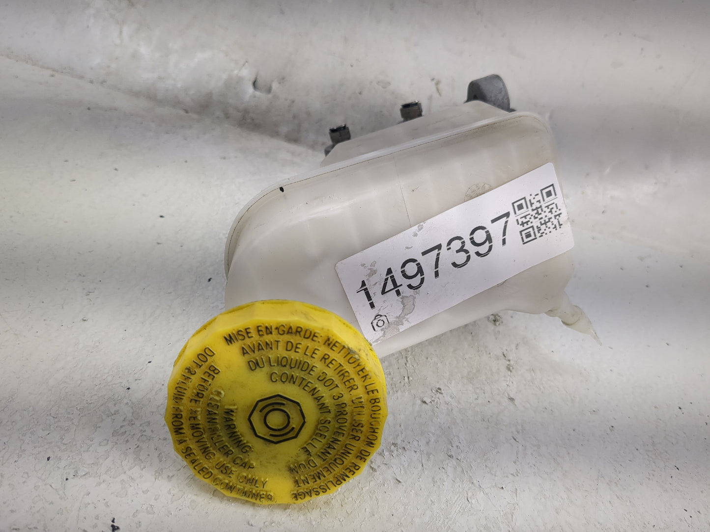2023 Jeep Compass Brake Master Cylinder - Oemusedautoparts1.com