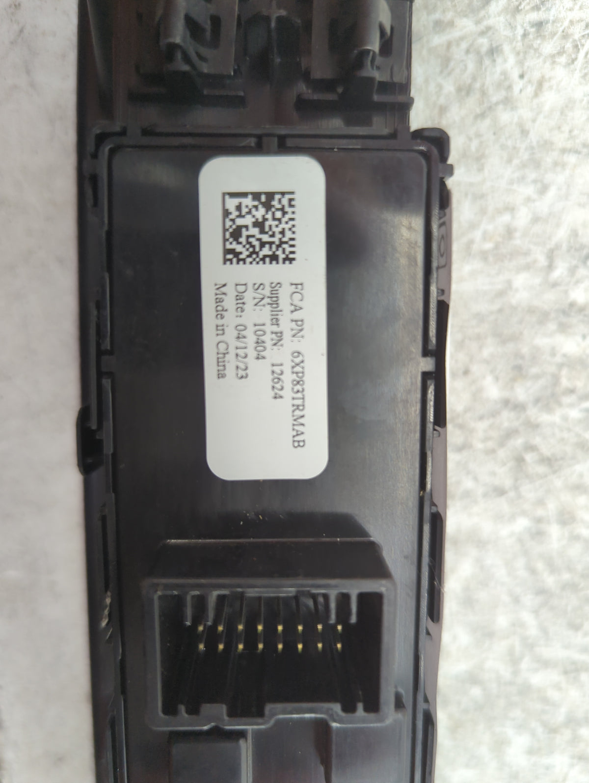 2023 Jeep Compass Master Power Window Switch Replacement Driver Side Left P/N:6XP83TRMAB 12624 Fits OEM Used Auto Parts - Oe