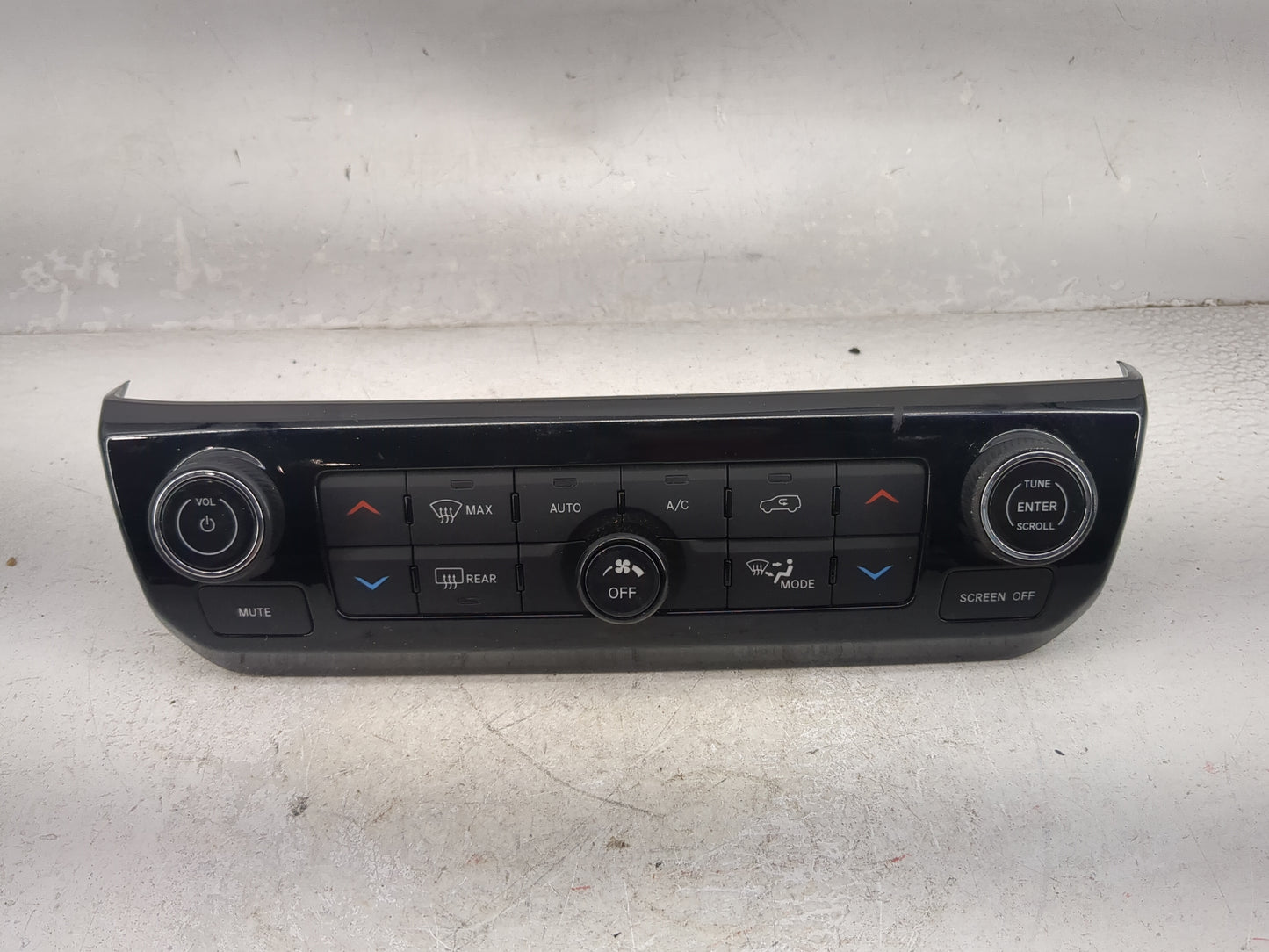 2023 Jeep Compass Climate Control Module Temperature AC/Heater Replacement P/N:68518284AC 17037023-05 Fits OEM Used Auto Par