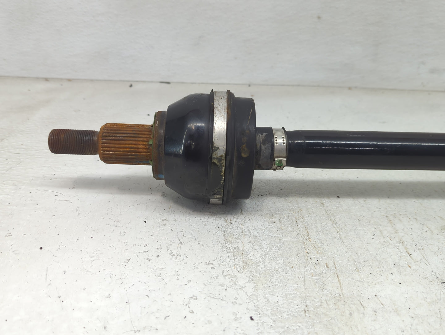 2021-2022 Jeep Grand Cherokee Axle Shaft Rear Driver Cv C/v - Oemusedautoparts1.com