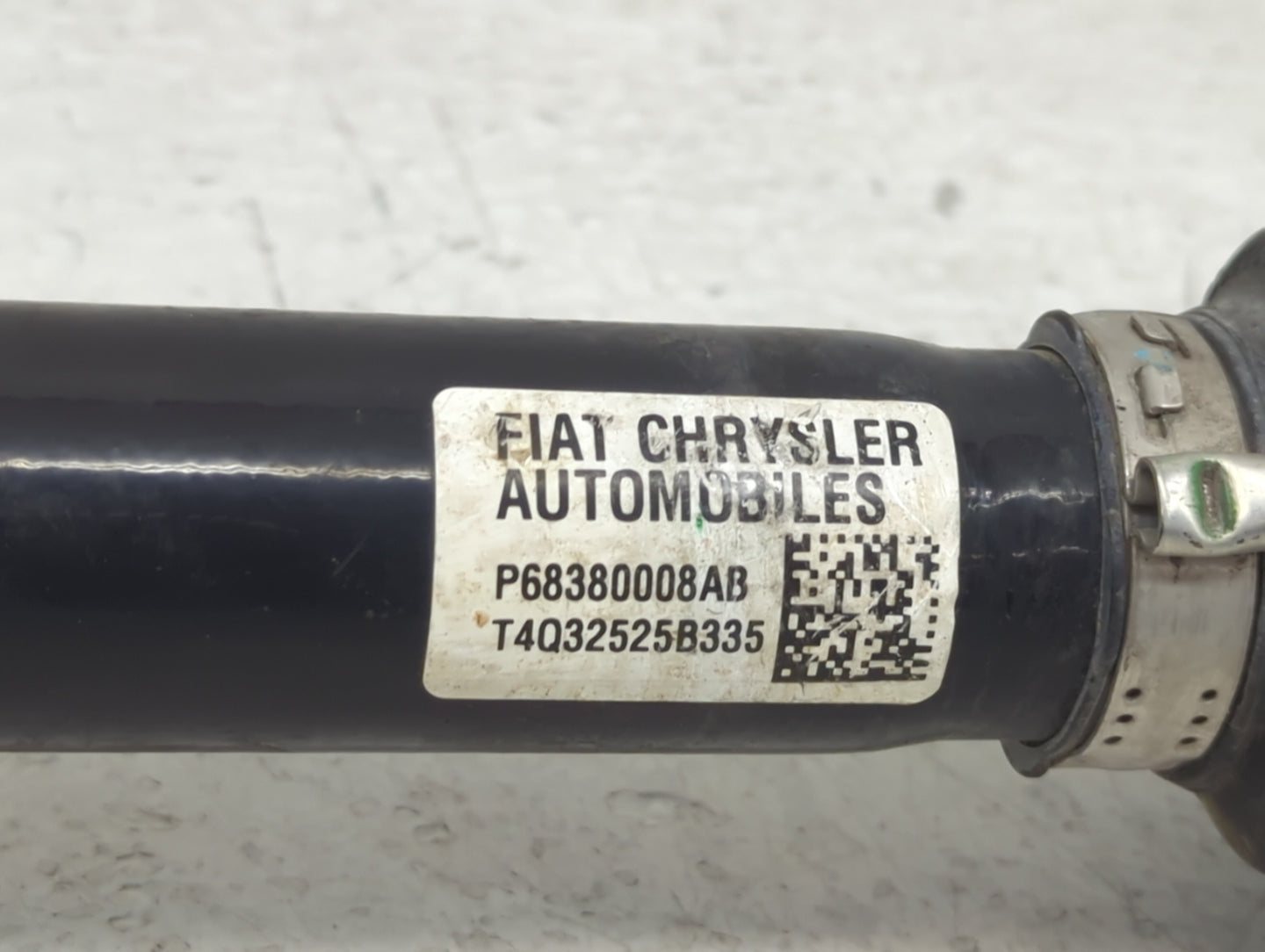 2021-2022 Jeep Grand Cherokee Axle Shaft Rear Driver Cv C/v - Oemusedautoparts1.com