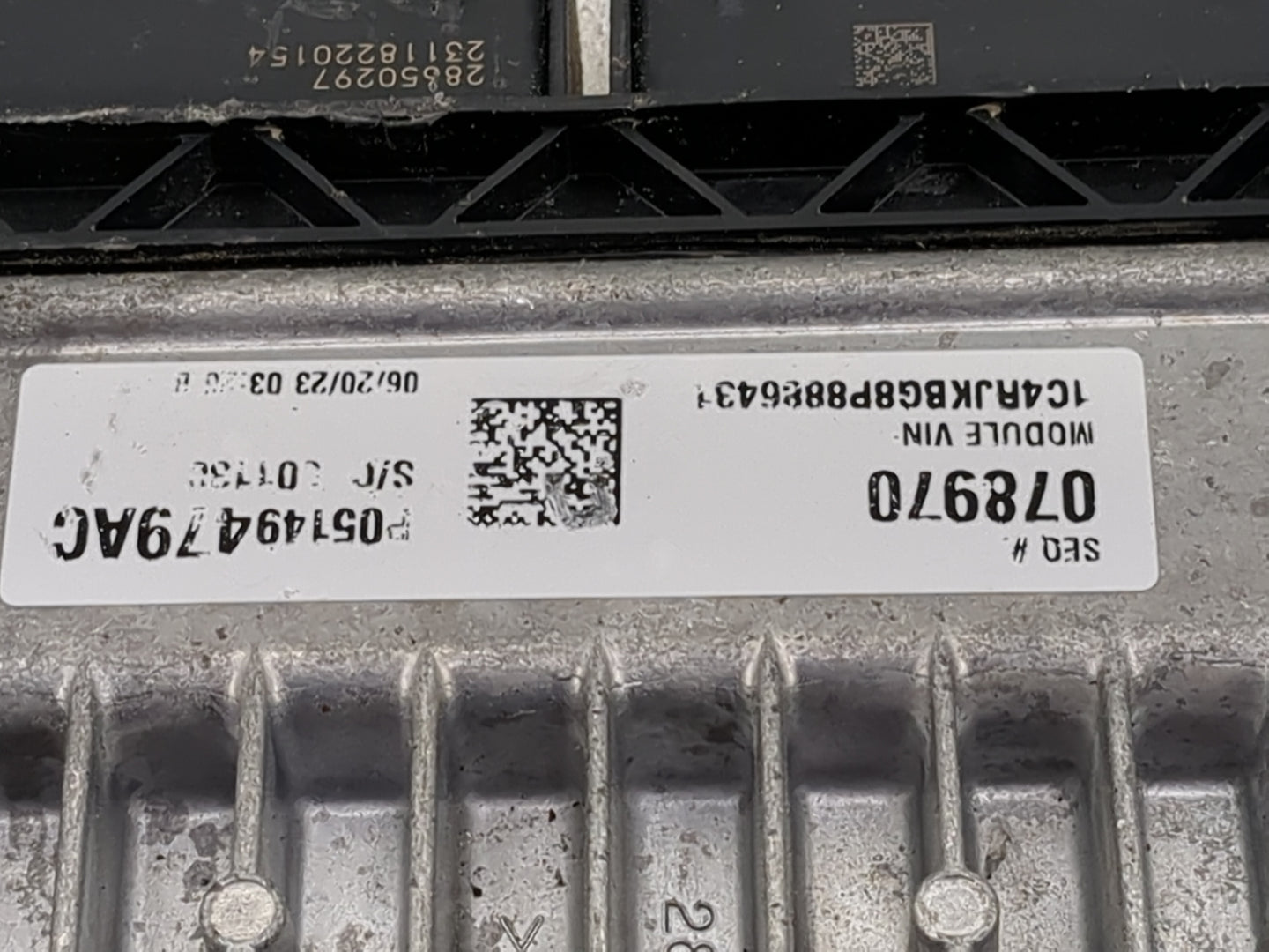 2021-2022 Jeep Grand Cherokee PCM Engine Control Computer ECU ECM PCU OEM P/N:P05149479AC 68431018AJ, 40330970 Fits Fits 202