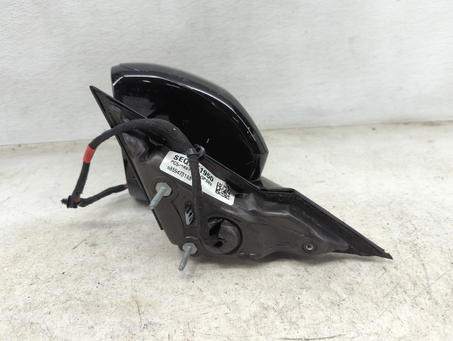 2021-2022 Jeep Grand Cherokee Driver Side View Mirror - Left Door Mirror OEM Used - Oemusedautoparts1.com