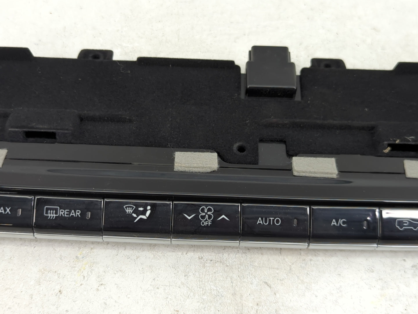 2022 Jeep Grand Wagoneer Climate Control Module Temperature AC/Heater Replacement P/N:68423823AE NB1724TO-014 Fits OEM Used 