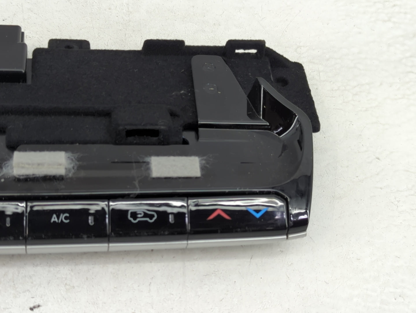 2022 Jeep Grand Wagoneer Climate Control Module Temperature AC/Heater Replacement P/N:P68423822AF 68423822AF Fits OEM Used A
