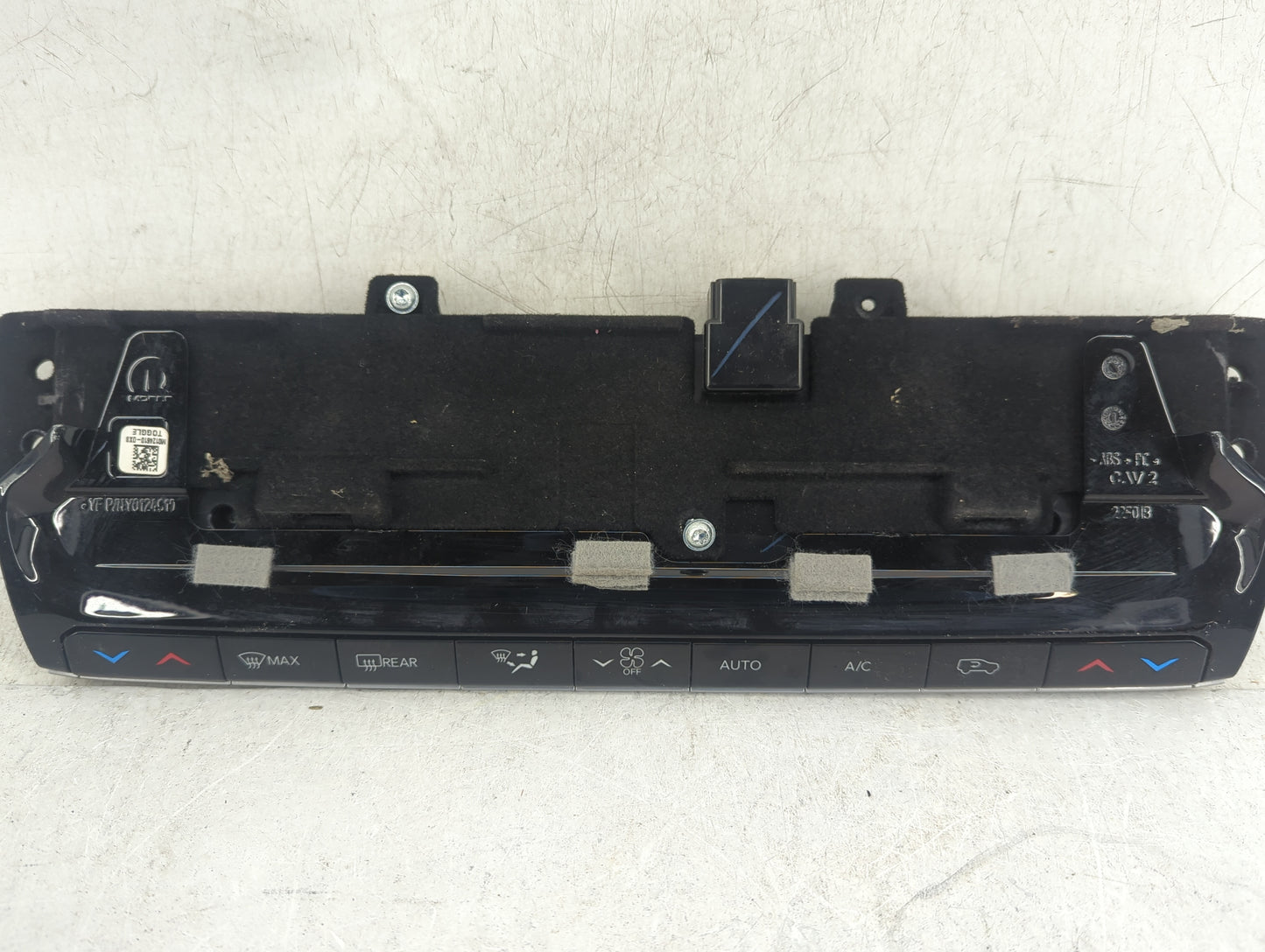 2022 Jeep Grand Wagoneer Climate Control Module Temperature AC/Heater Replacement P/N:P68423822AF Fits OEM Used Auto Parts -