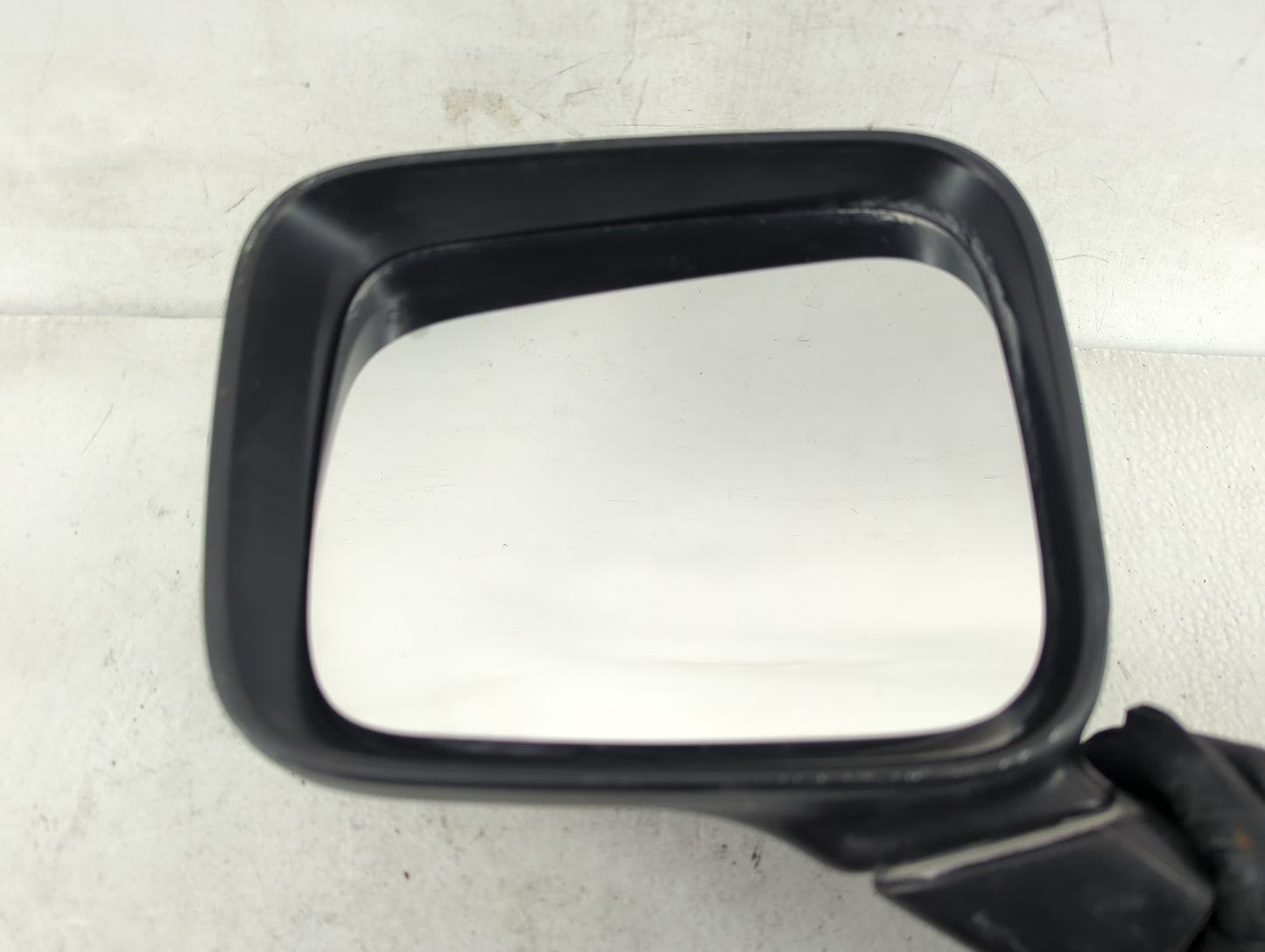 2023 Jeep Renegade Driver Side View Mirror - Left Door Mirror OEM Used - Oemusedautoparts1.com