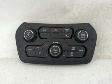 2023 Jeep Renegade Climate Control Module Temperature AC/Heater Replacement P/N:07357677860 440000489D Fits OEM Used Auto Pa