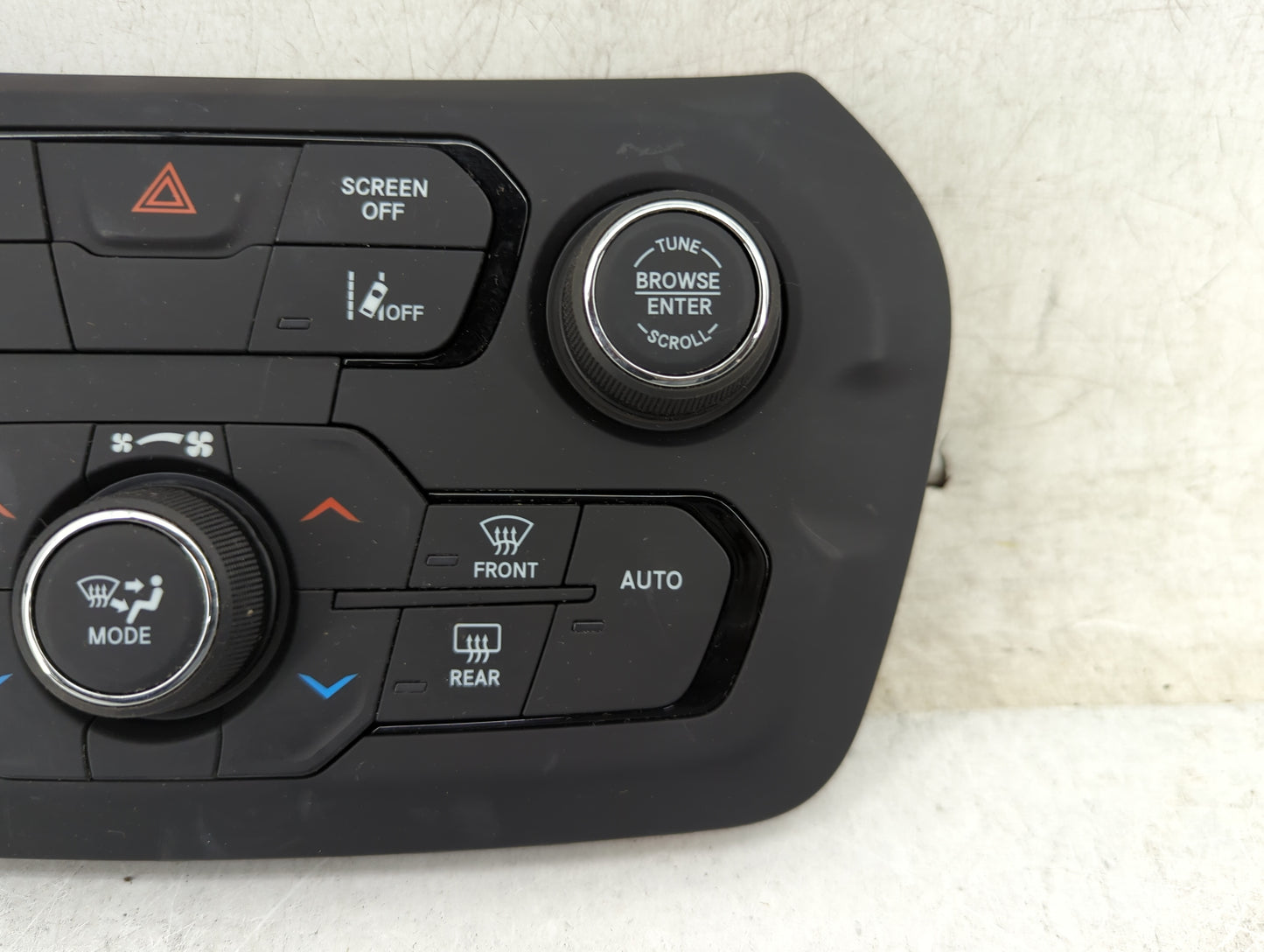 2023 Jeep Renegade Climate Control Module Temperature AC/Heater Replacement P/N:07357677860 440000489D Fits OEM Used Auto Pa