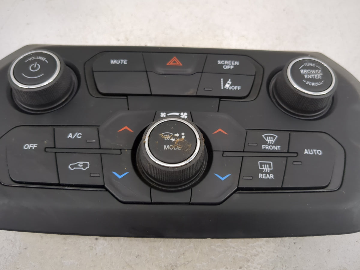 2023 Jeep Renegade Climate Control Module Temperature AC/Heater Replacement P/N:07357677860 440000489D, 91563 Fits OEM Used 