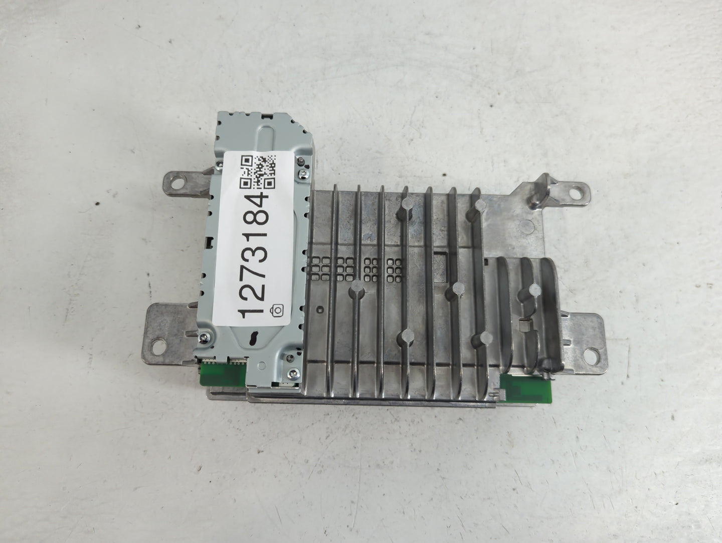 2023 Jeep Wagoneer Radio AM FM Cd Player Receiver Replacement P/N:4047813 Fits OEM Used Auto Parts - Oemusedautoparts1.com