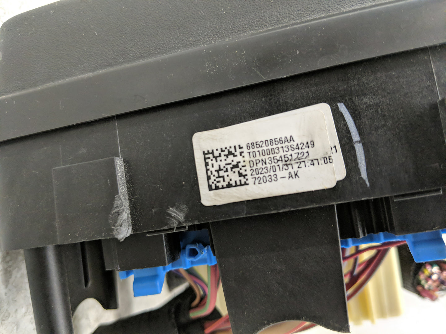 2023 Jeep Wrangler Fusebox Fuse Box Panel Relay Module P/N:68520856AA Fits OEM Used Auto Parts - Oemusedautoparts1.com
