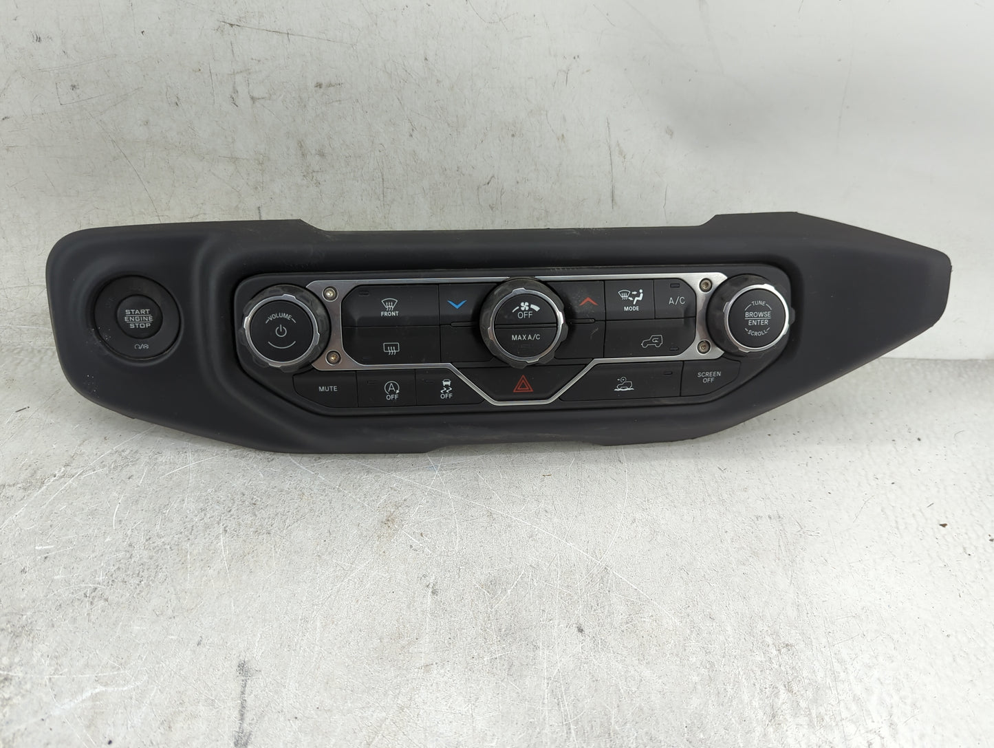 2021-2022 Jeep Wrangler Climate Control Module Temperature AC/Heater Replacement Fits Fits 2021 2022 OEM Used Auto Parts - O