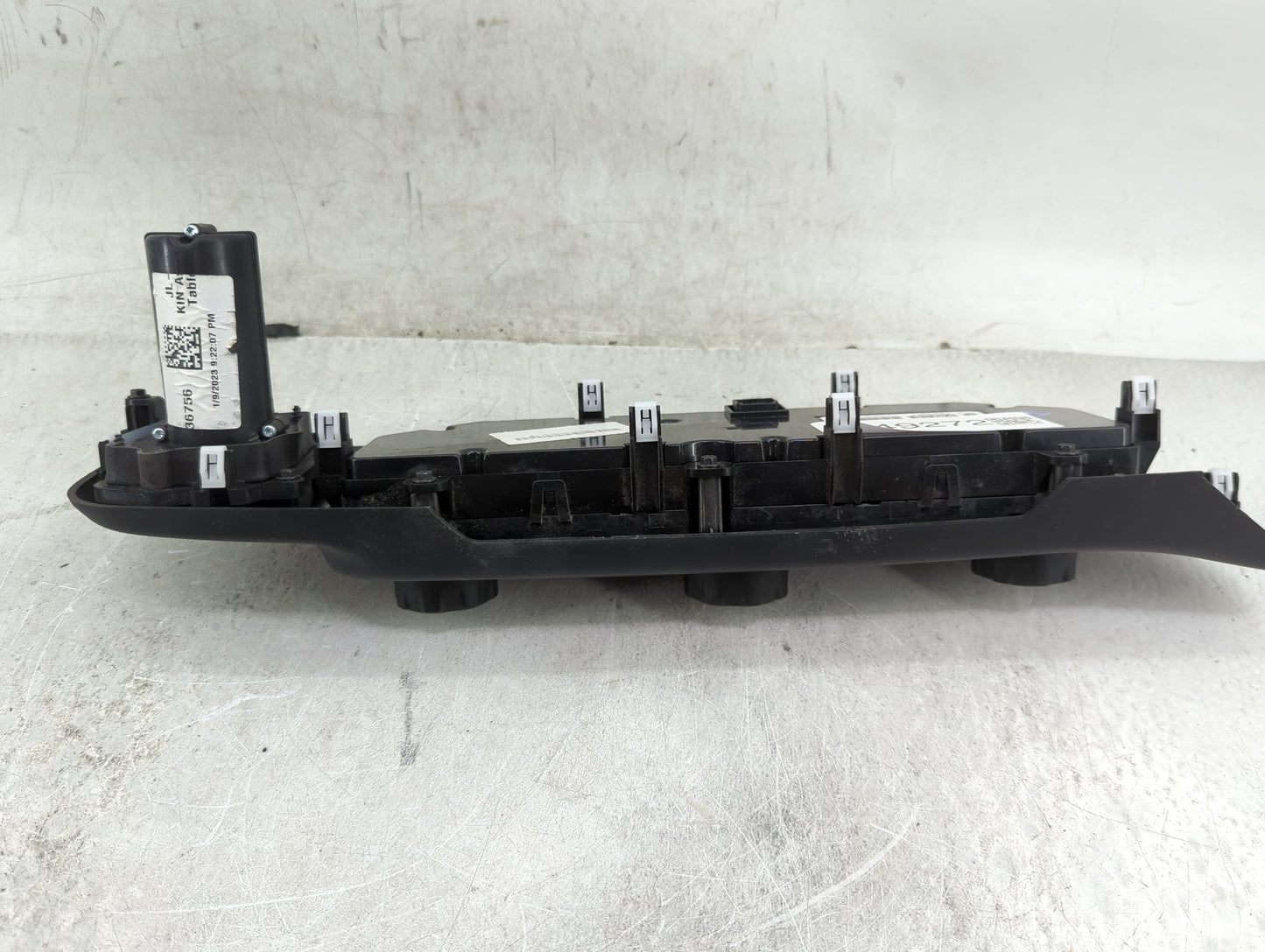 2021-2022 Jeep Wrangler Climate Control Module Temperature AC/Heater Replacement Fits Fits 2021 2022 OEM Used Auto Parts - O