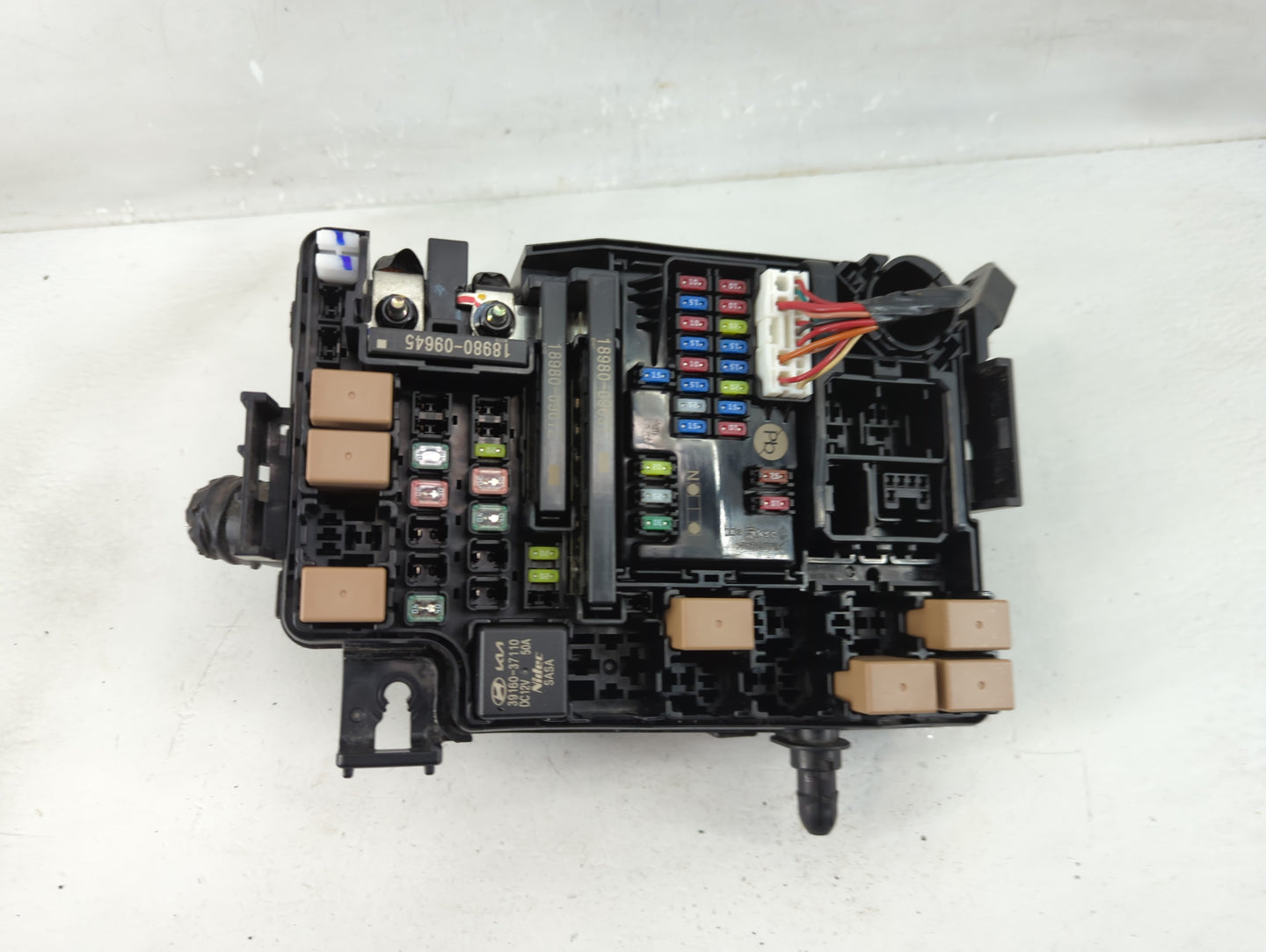 2022 Kia Forte Fusebox Fuse Box Panel Relay Module P/N:91956-M7520 Fits OEM Used Auto Parts - Oemusedautoparts1.com