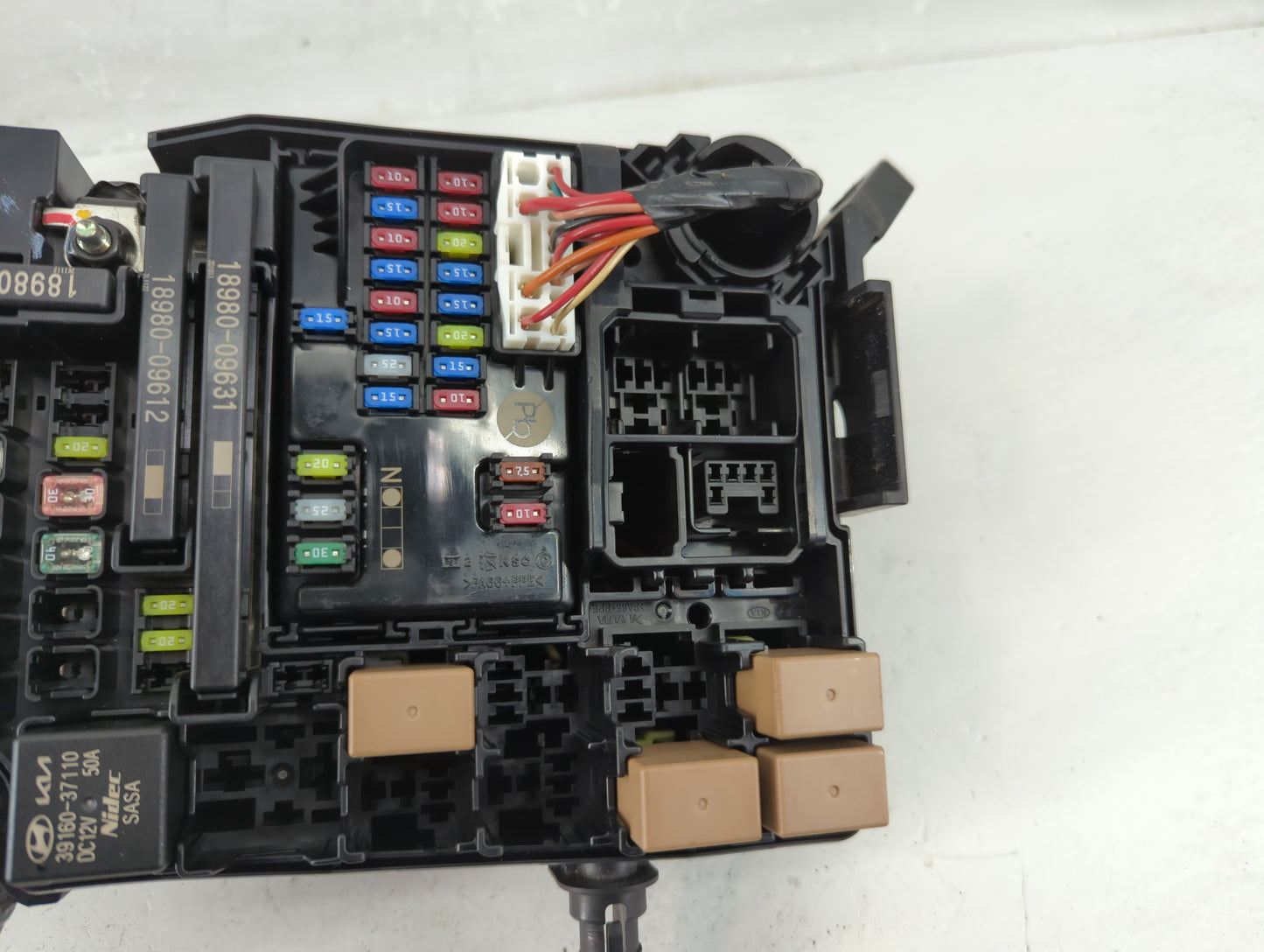 2022 Kia Forte Fusebox Fuse Box Panel Relay Module P/N:91956-M7520 Fits OEM Used Auto Parts - Oemusedautoparts1.com