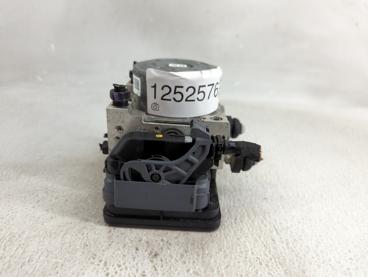 2023 Kia Forte ABS Pump Control Module Replacement P/N:58900-M7AA0 Fits OEM Used Auto Parts - Oemusedautoparts1.com