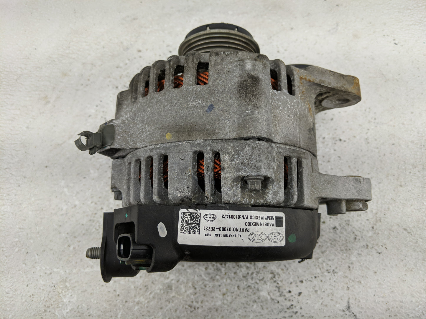 2017-2022 Kia Forte Alternator Replacement Generator Charging Assembly Engine OEM P/N:61001473 37300-2E721 Fits OEM Used Aut