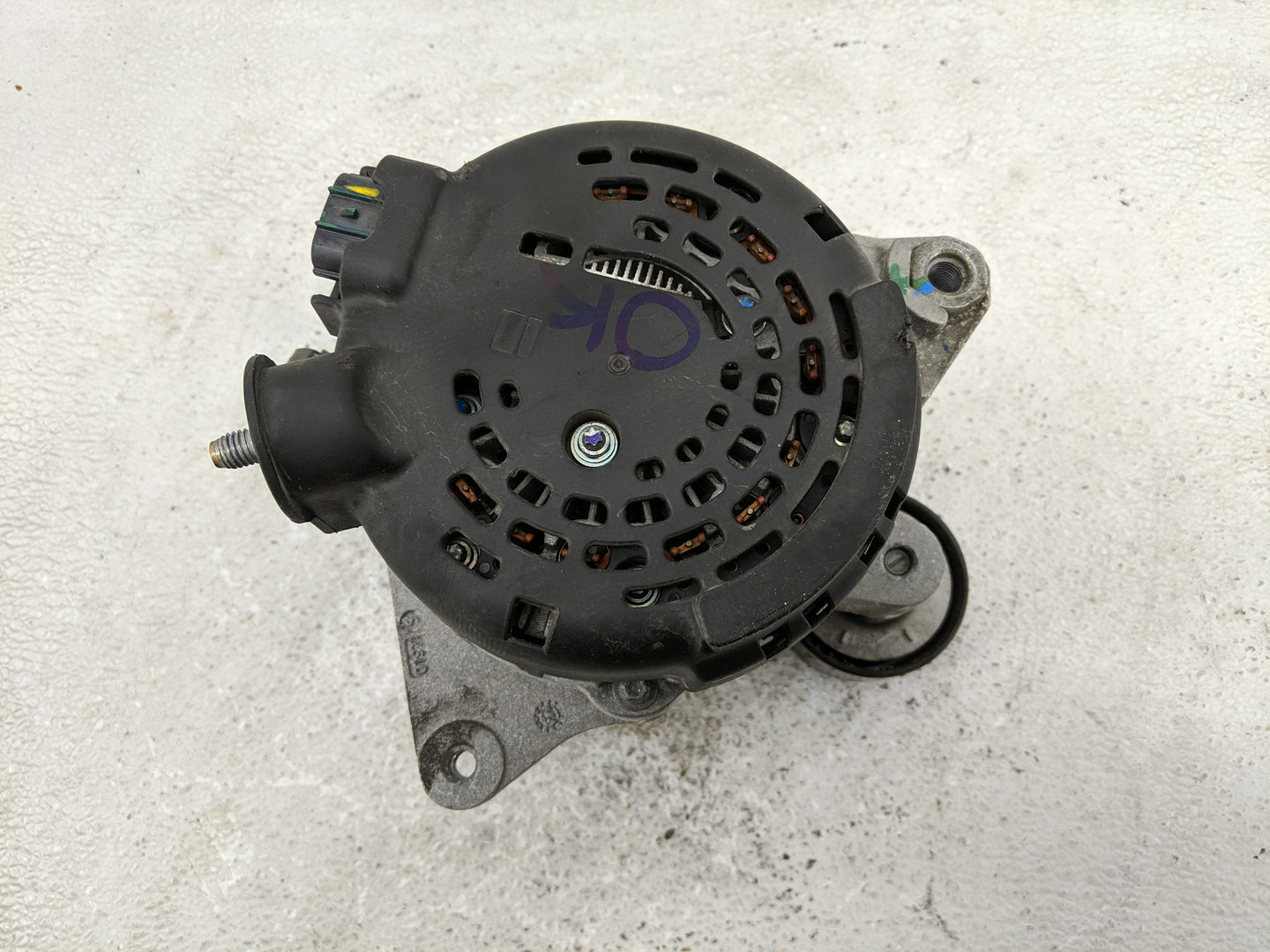 2017-2022 Kia Forte Alternator Replacement Generator Charging Assembly Engine OEM P/N:61001473 37300-2E721 Fits OEM Used Aut