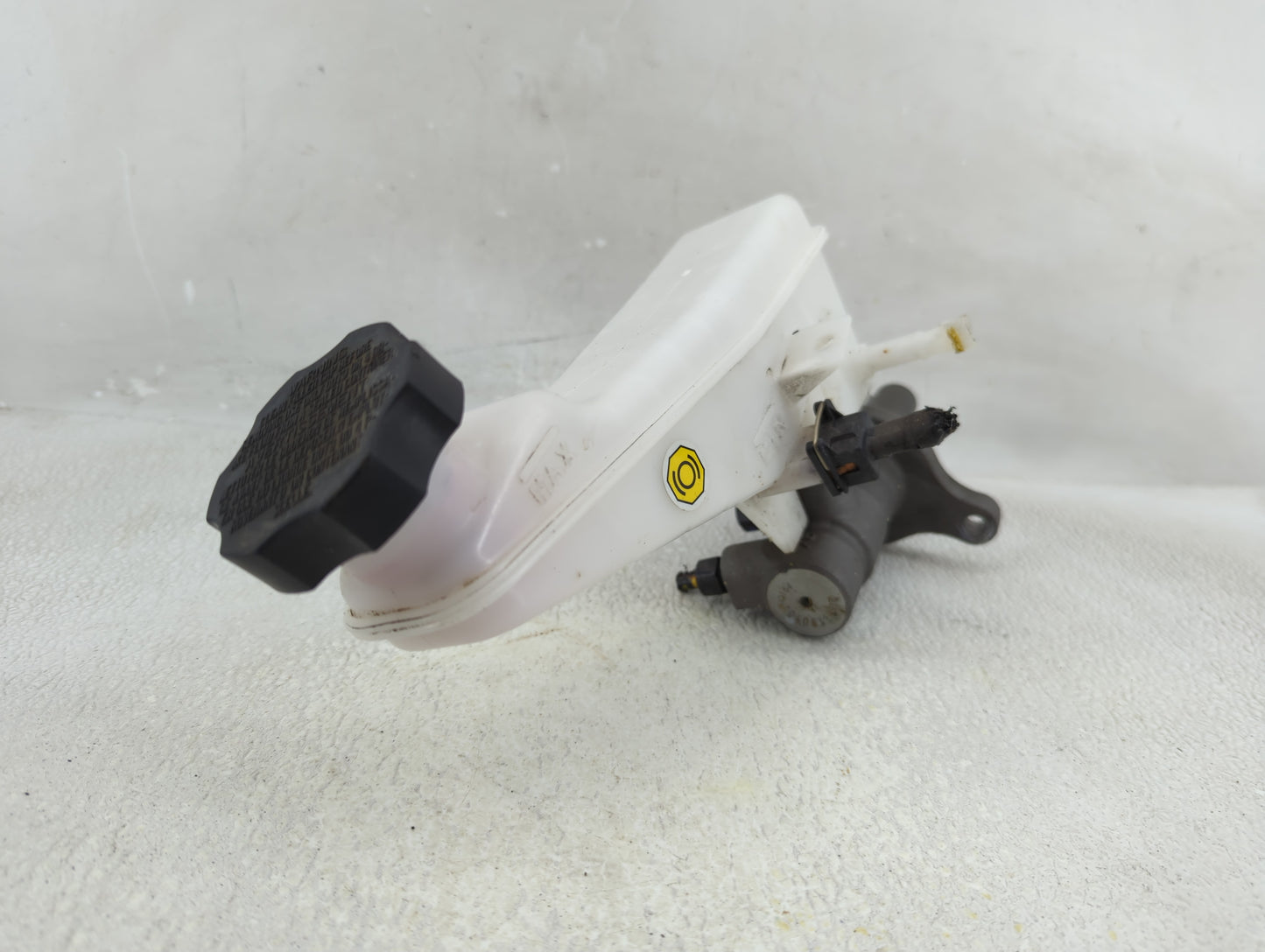 2019-2022 Kia Forte Brake Master Cylinder - Oemusedautoparts1.com