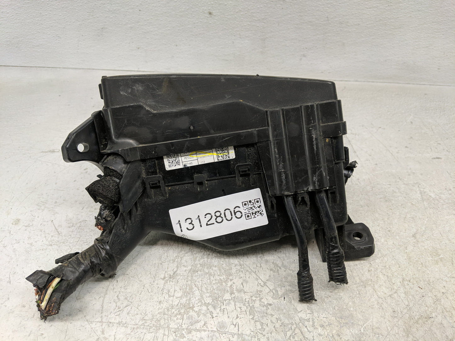 2022 Kia Forte Fusebox Fuse Box Panel Relay Module P/N:91435 M7220 Fits OEM Used Auto Parts - Oemusedautoparts1.com
