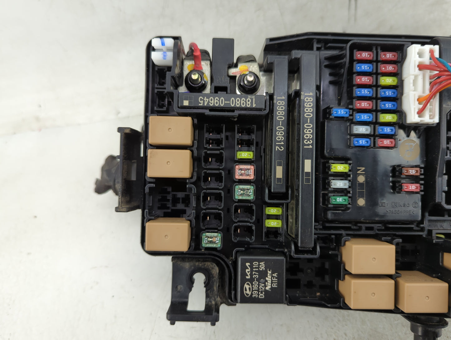 2022 Kia Forte Fusebox Fuse Box Panel Relay Module P/N:91435 M7060 Fits OEM Used Auto Parts - Oemusedautoparts1.com