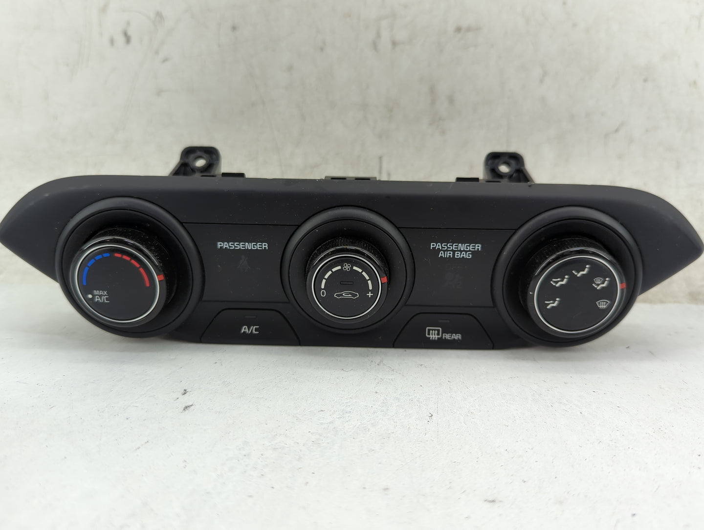 2022 Kia Forte Climate Control Module Temperature AC/Heater Replacement P/N:97250-M6AM0WK Fits OEM Used Auto Parts - Oemused