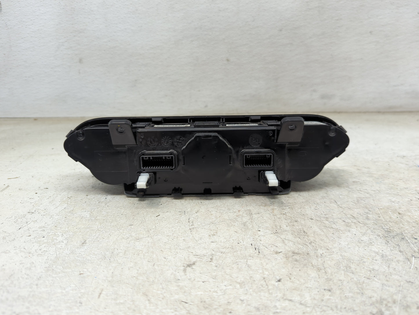 2022 Kia Forte Climate Control Module Temperature AC/Heater Replacement P/N:Q0296AMP 97250M7 Fits OEM Used Auto Parts - Oemu