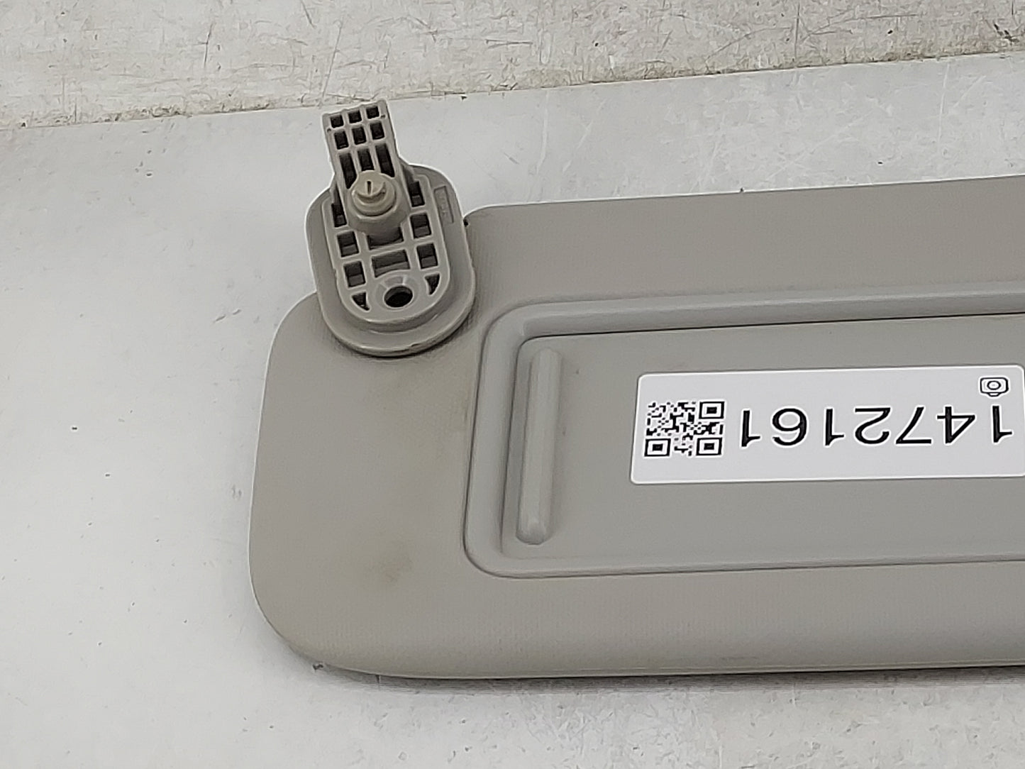 2022 Kia Forte Sun Visor Shade Replacement Driver Left Mirror Fits OEM Used Auto Parts - Oemusedautoparts1.com