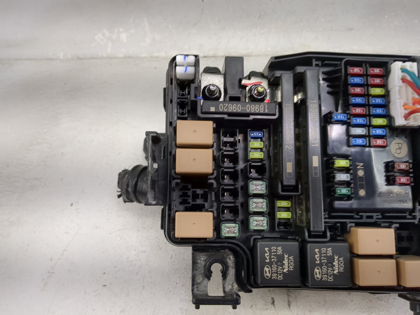 2022 Kia Forte Fusebox Fuse Box Panel Relay Module P/N:18980-09620 18980-09612, 18980-09631, 39160-37110 Fits OEM Used Auto 