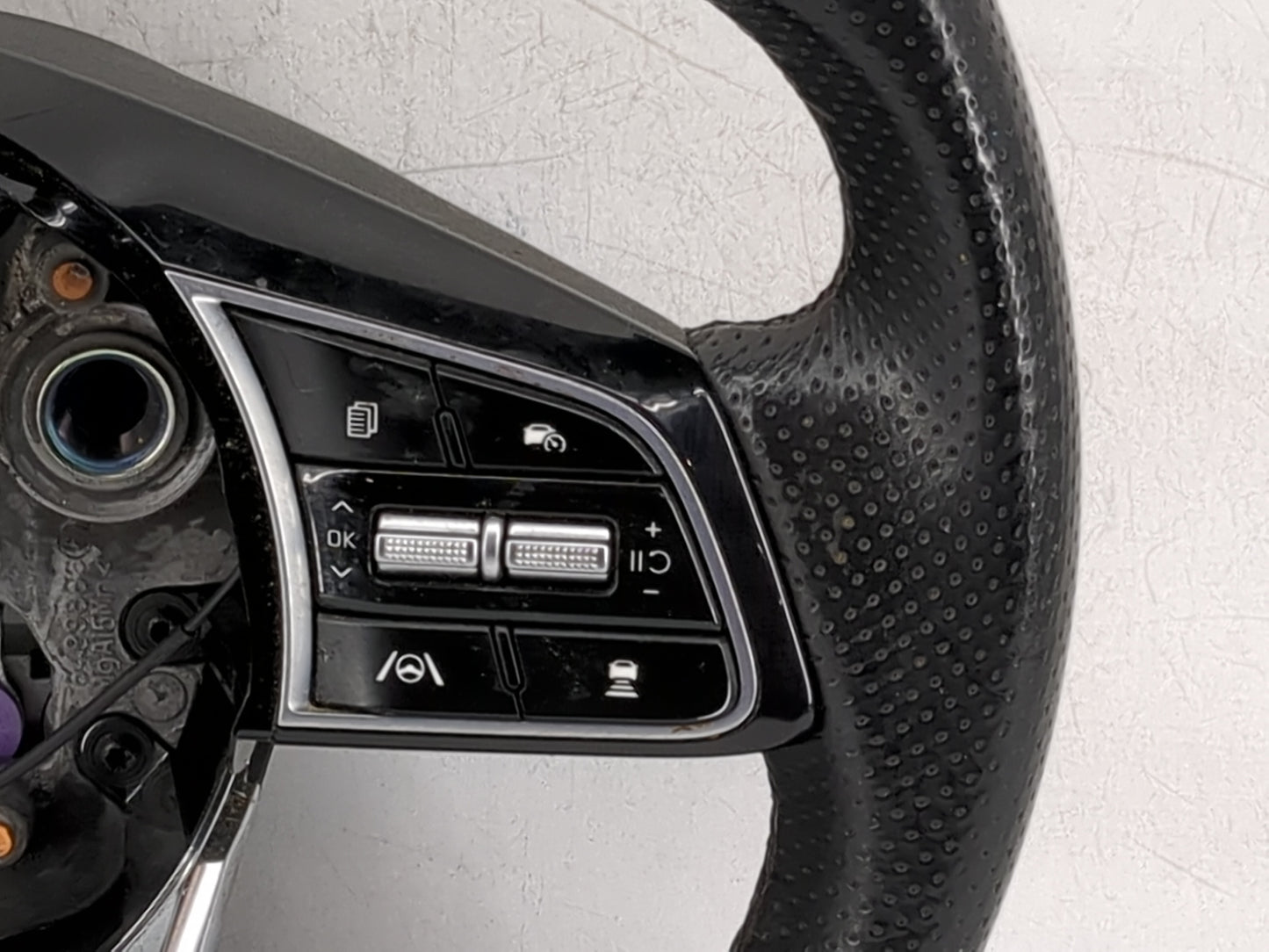 2022-2022 Kia Forte Steering Wheel Oem Black - Oemusedautoparts1.com