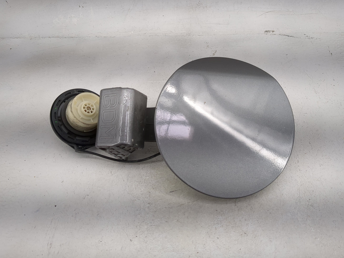 2023 Kia Forte Fuel Tank Door Lid Gas Tank Gray - Oemusedautoparts1.com