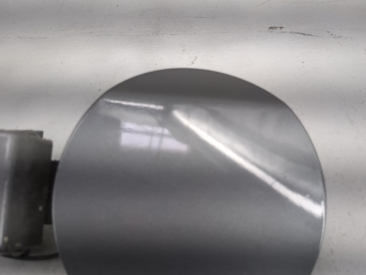 2023 Kia Forte Fuel Tank Door Lid Gas Tank Silver - Oemusedautoparts1.com