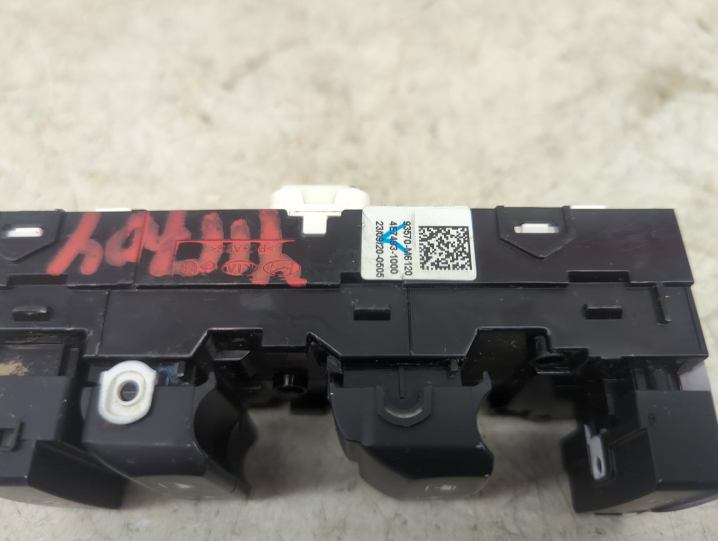 2023 Kia Forte Master Power Window Switch Replacement Driver Side Left P/N:93570M6120 4E7443-1000, 4E7482-1500 Fits OEM Used