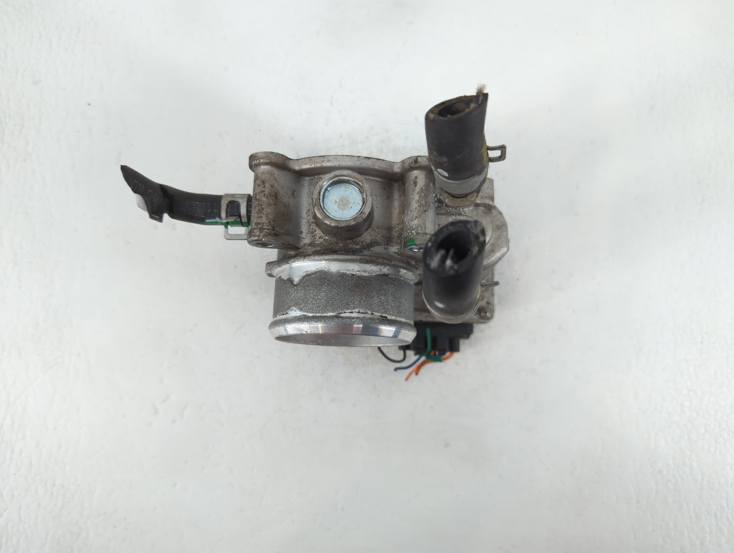 2017-2022 Kia Forte Throttle Body P/N:35100-2B340 Fits Fits 2015 2016 2017 2018 2019 2020 2021 2022 OEM Used Auto Parts - Oe
